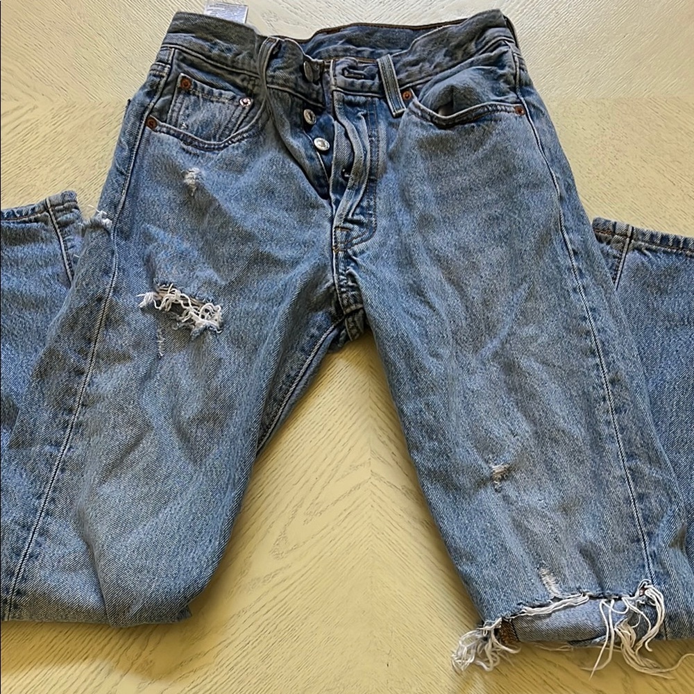 Levi's Women’s Blue Relaxed Fit Distressed Jeans